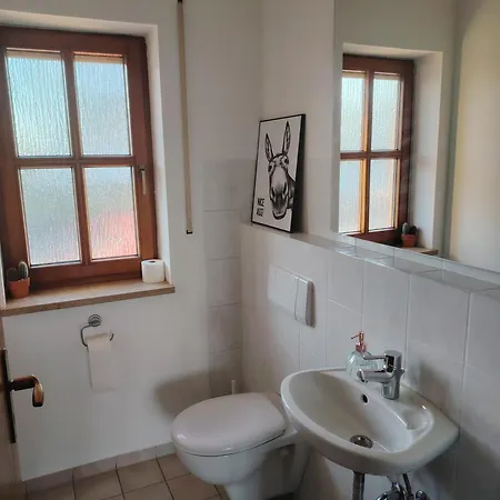 Gemuetliche 100 Qm Mit Balkon *