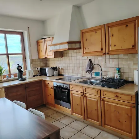 Gemütliche 100 Qm Mit Balkon * Wernsdorf (Bavaria)