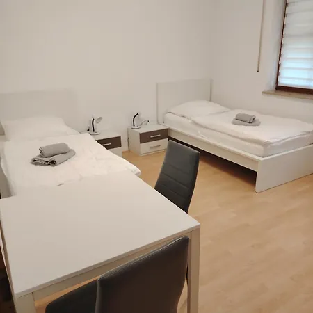 Apartment Gemuetliche 100 Qm Mit Balkon *