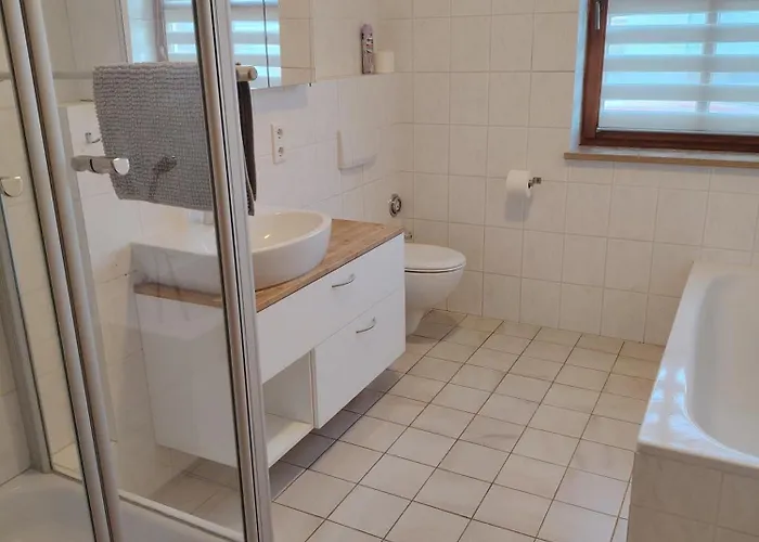 Gemuetliche 100 Qm Mit Balkon Daire